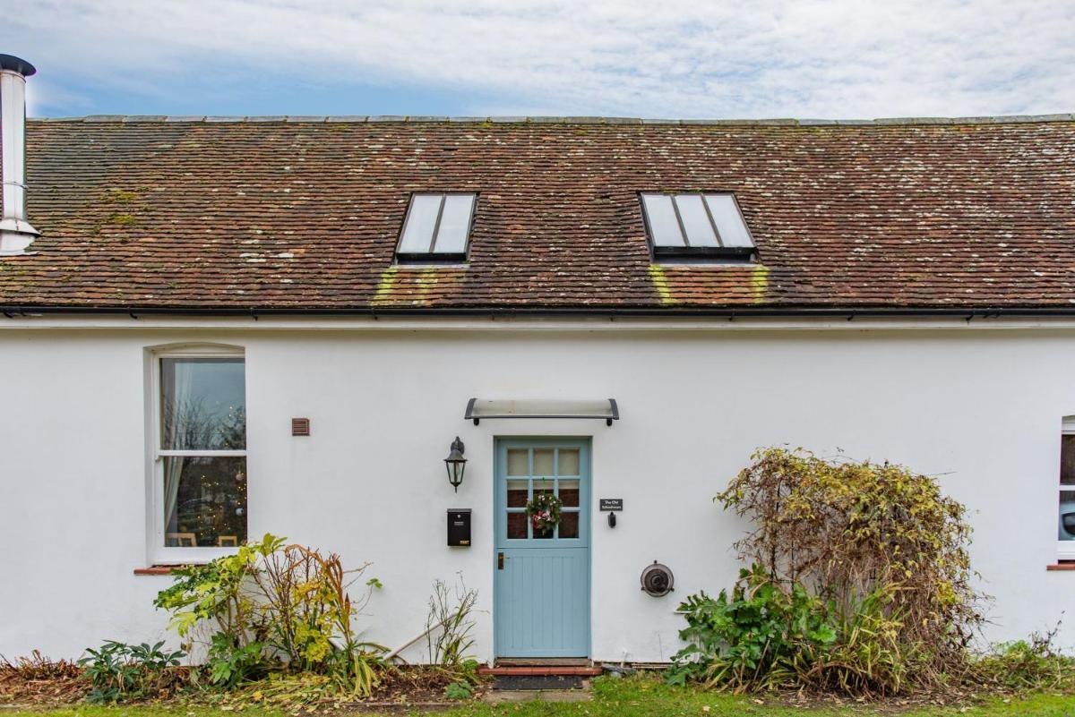 The Old Schoolroom by Bloom Stays - Housity
