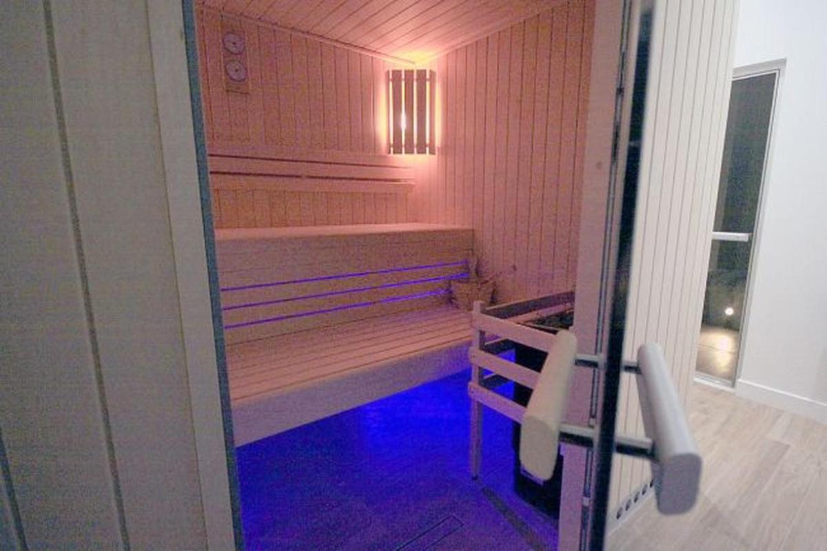 Salle de bains dans l'établissement Hôtel Brésil Opéra SPA