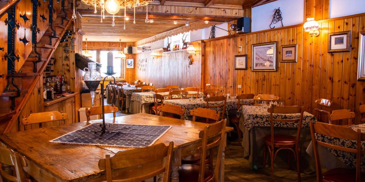 Hotel Capriolo - Housity