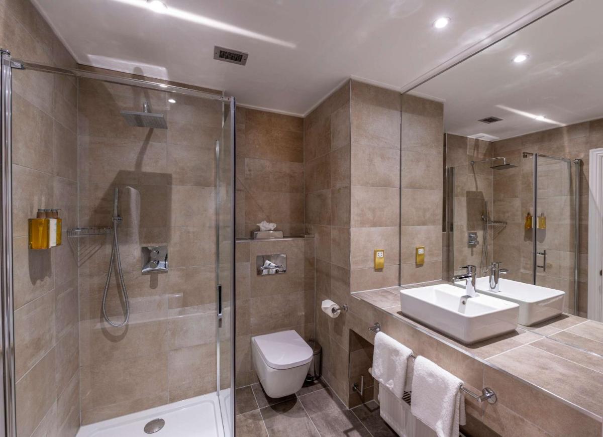 Kingsmills Hotel - Housity