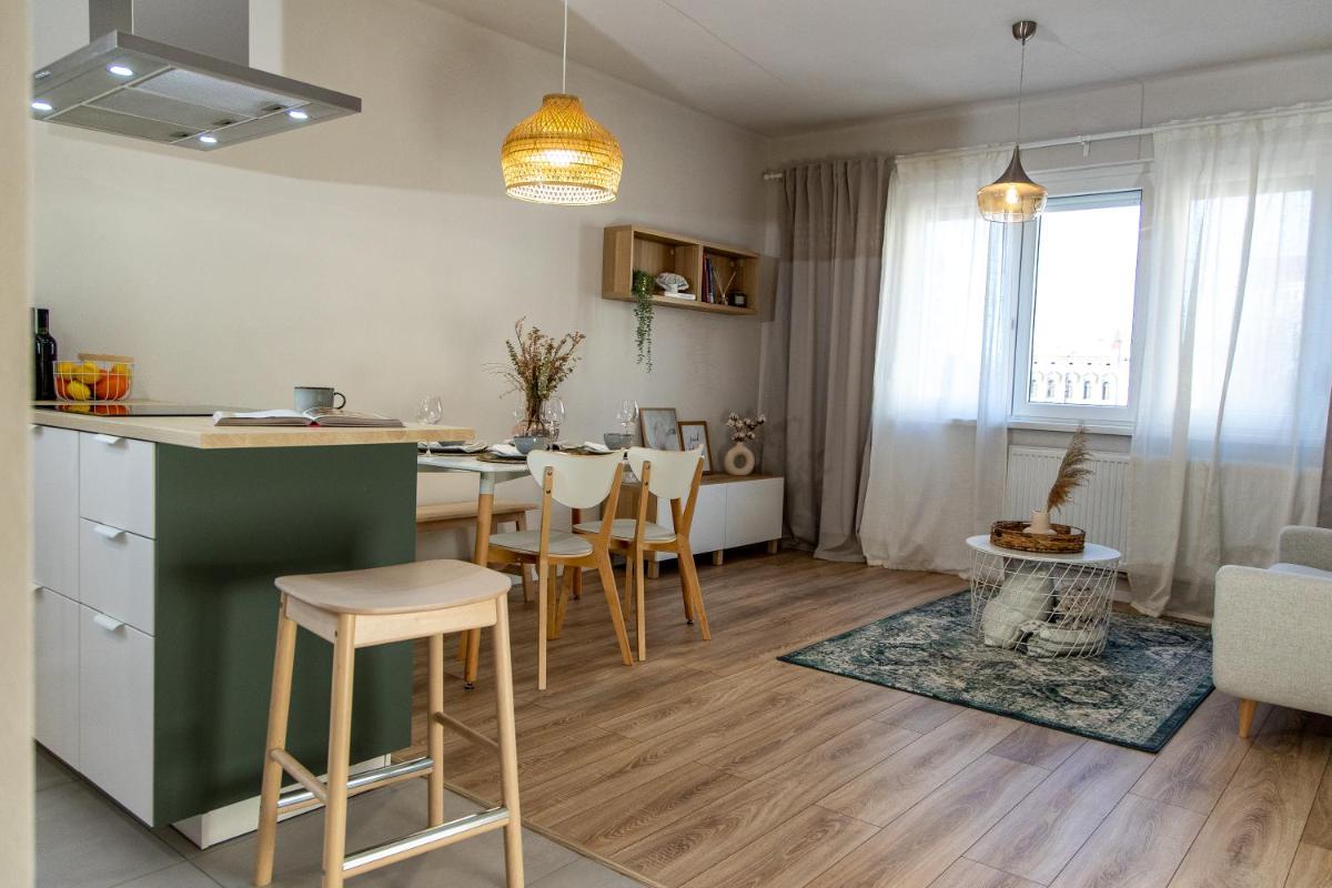 Wanderer Center - Housity