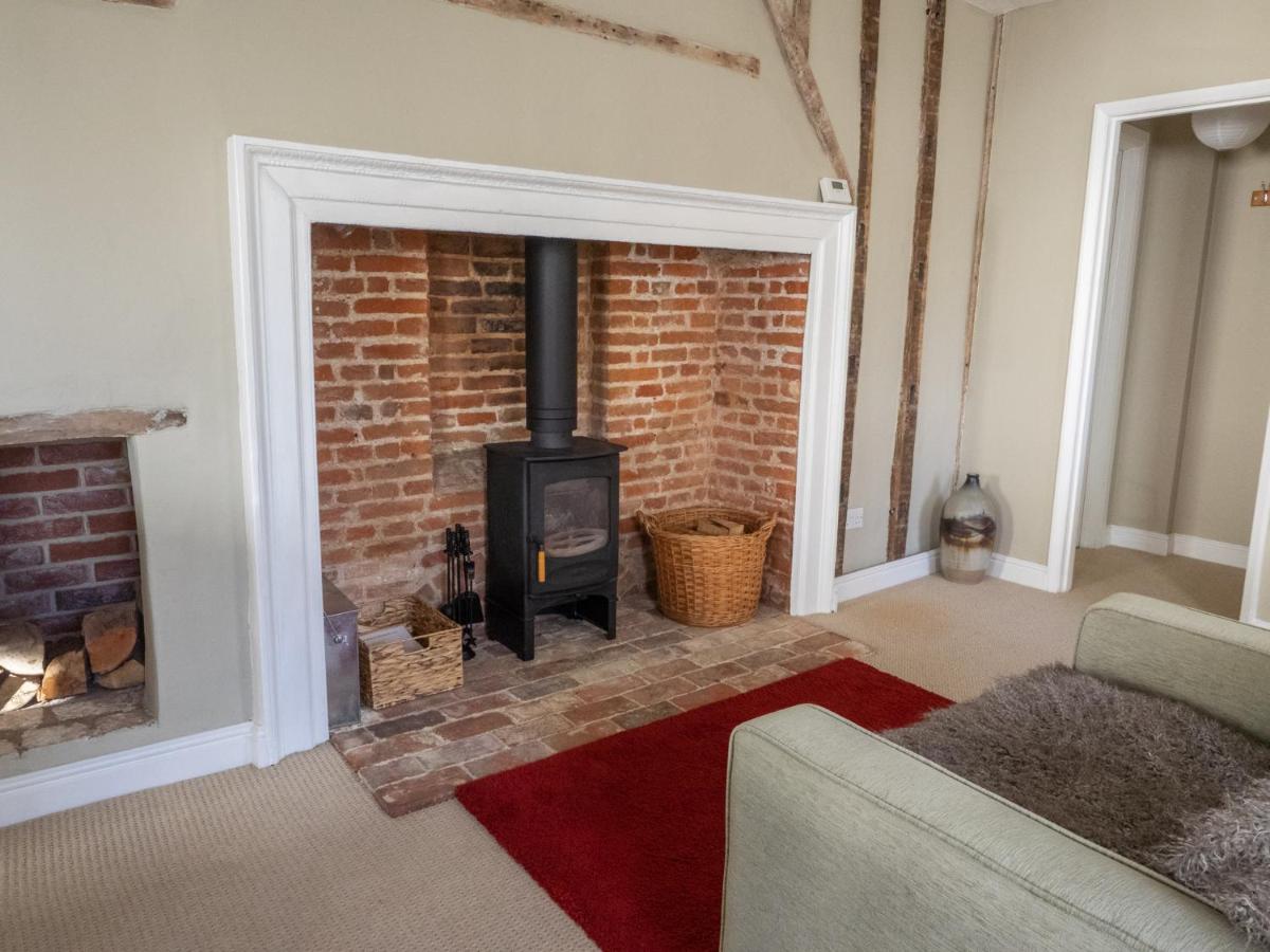 New for 2022 Entire Cottage in Picturesque Village - Housity