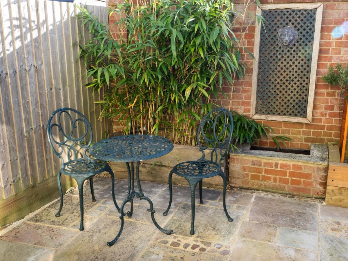 New for 2022 Entire Cottage in Picturesque Village - Housity