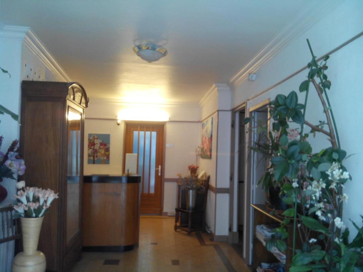 Hôtel Lamartine -Parking Dauphine - Housity