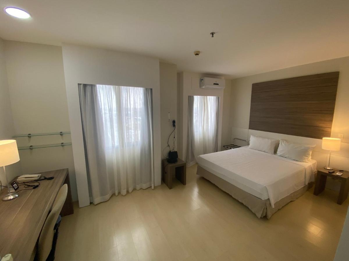 Charmoso Flat em frente ao Aeroporto de Congonhas - Housity