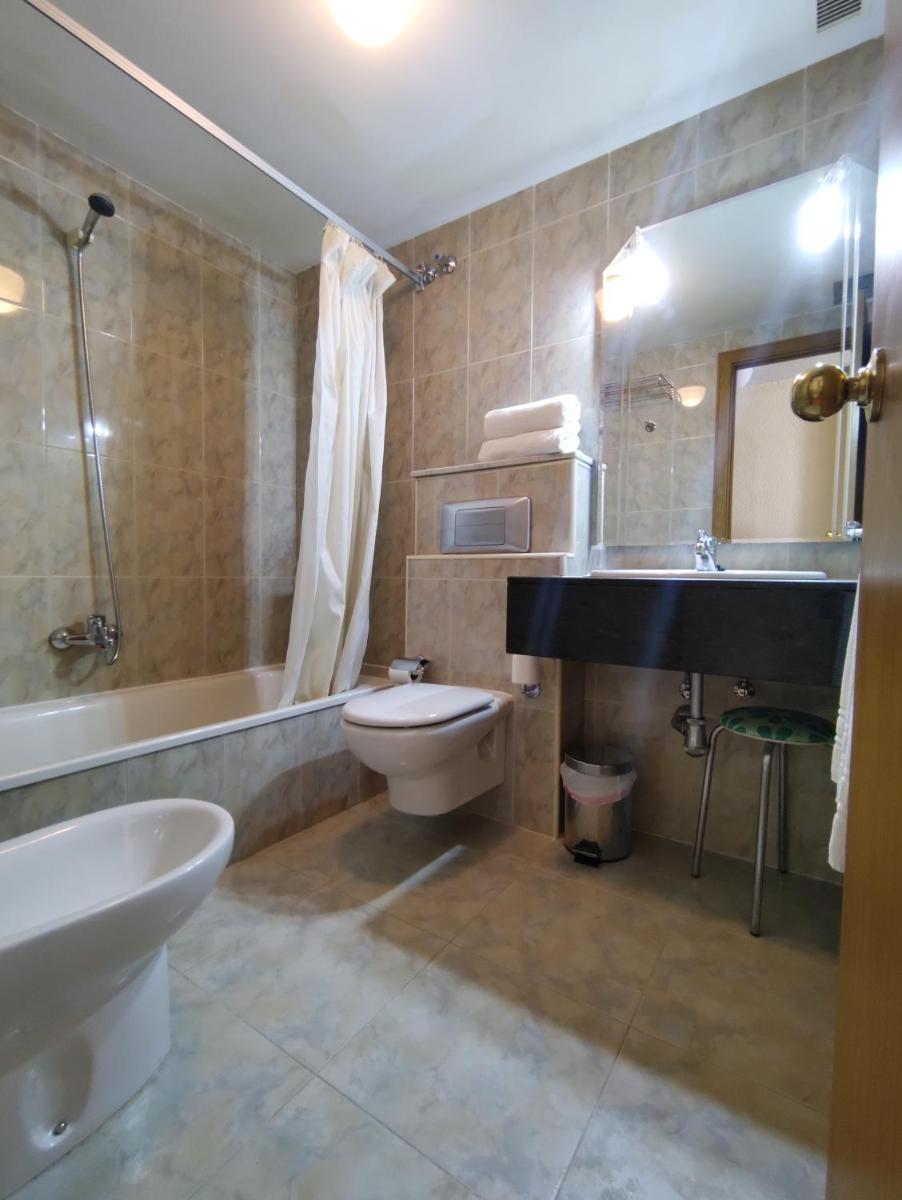 Hotel Ria de Vigo \"Tierra de Campos\" - Housity