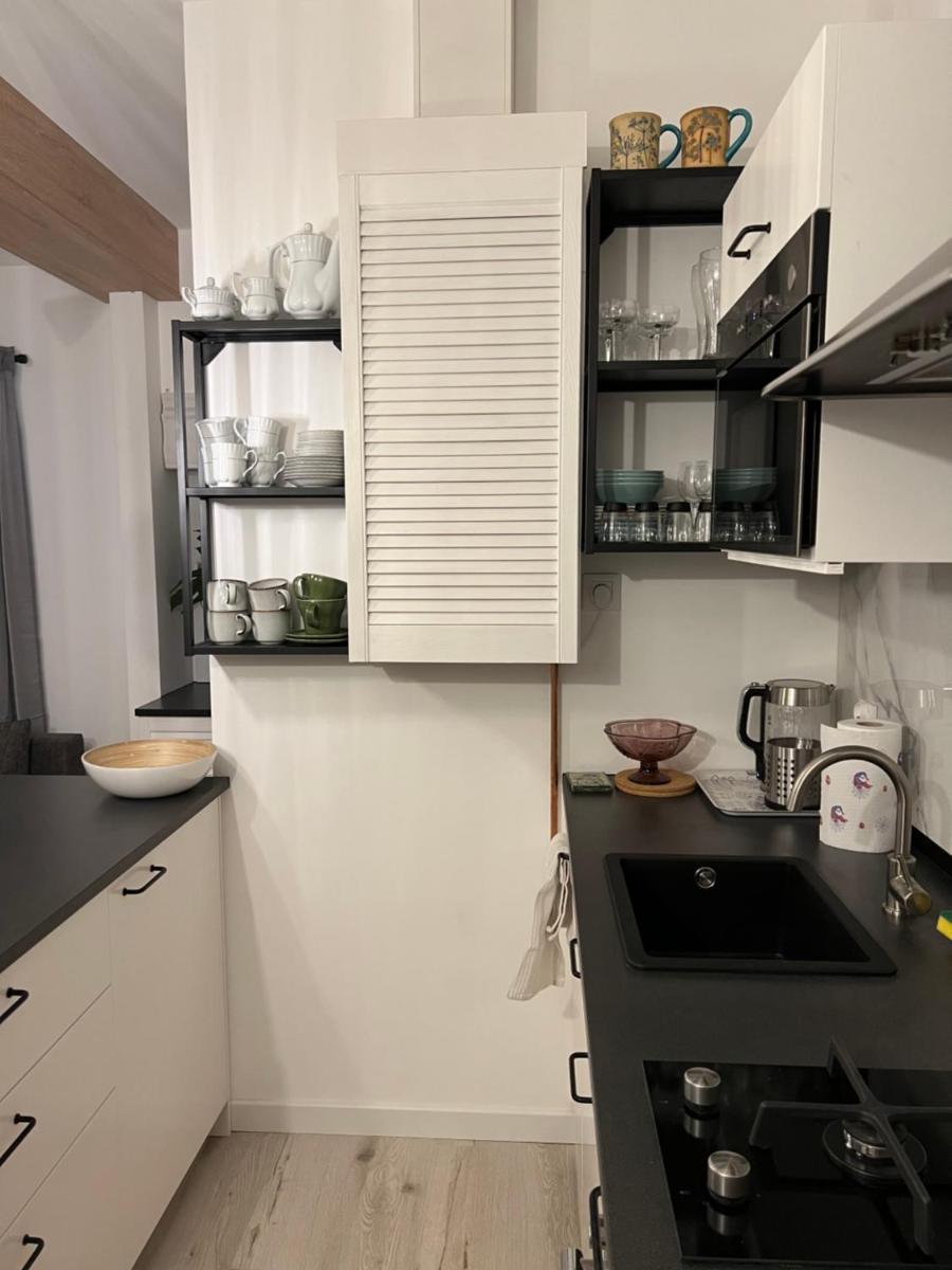 BrzoZowa Studio - Hizvo
