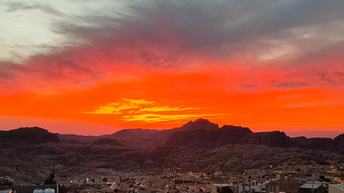 Petra Stones Inn - Housity