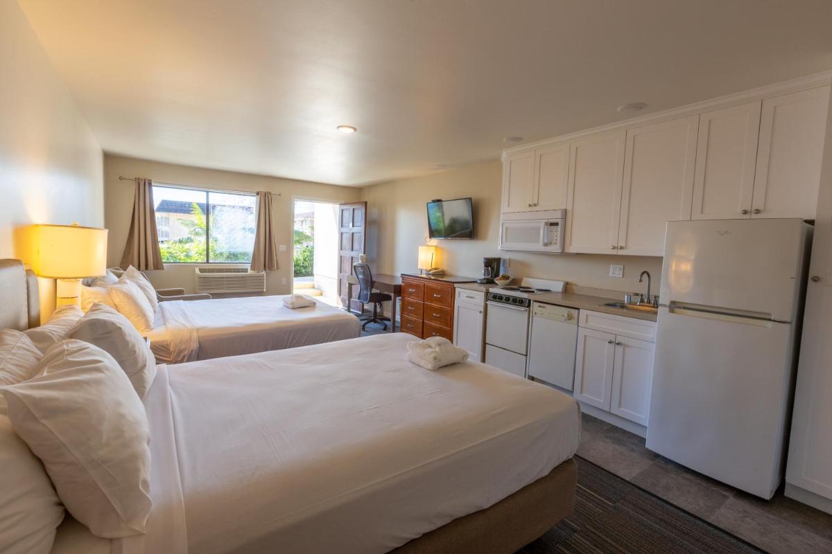 Moonlight Beach Motel - Housity