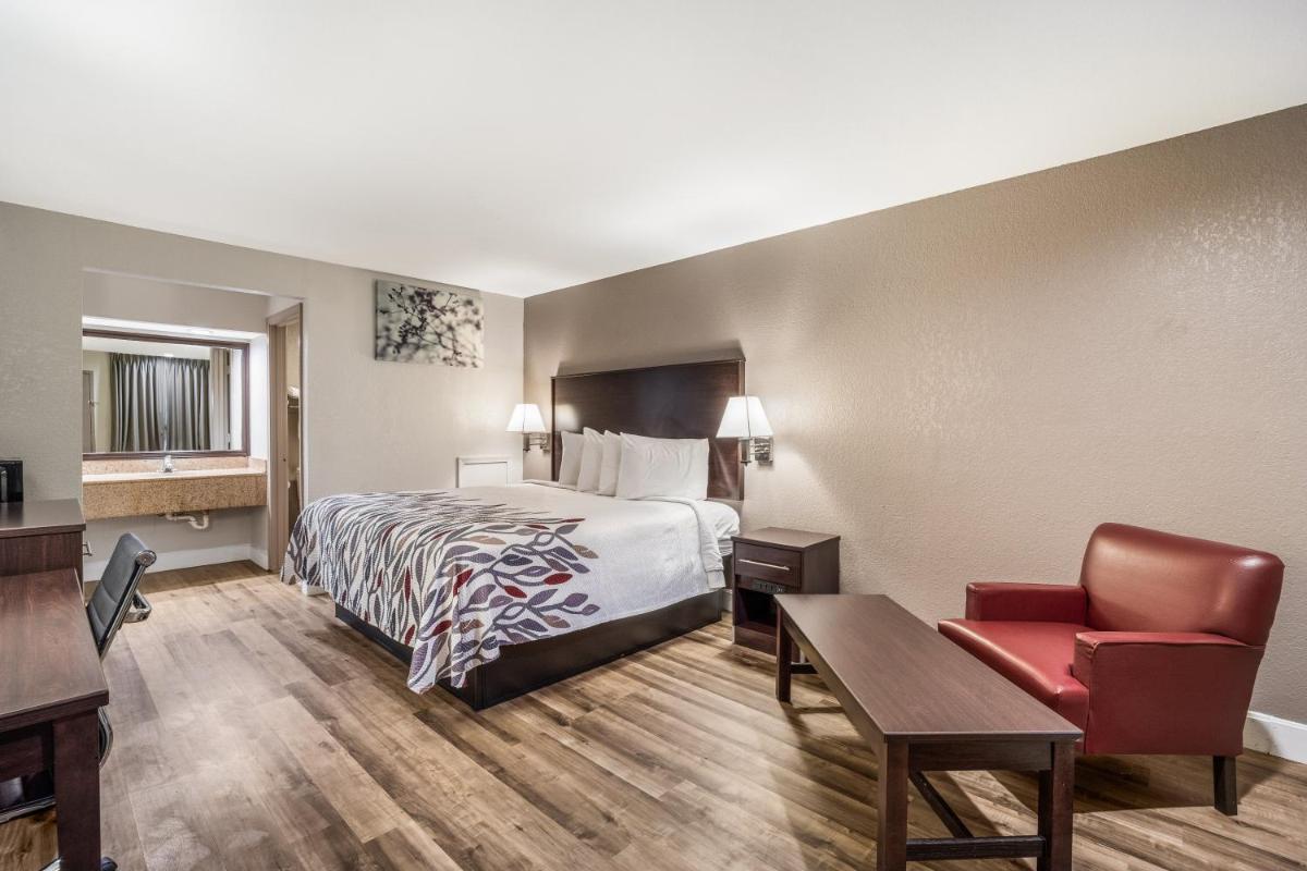 Red Roof Inn Sumter - Housity