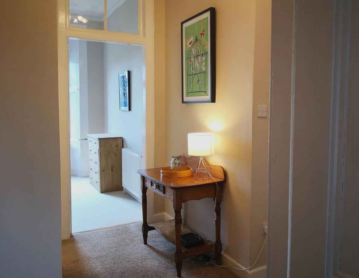 Forth View Apartment - Housity