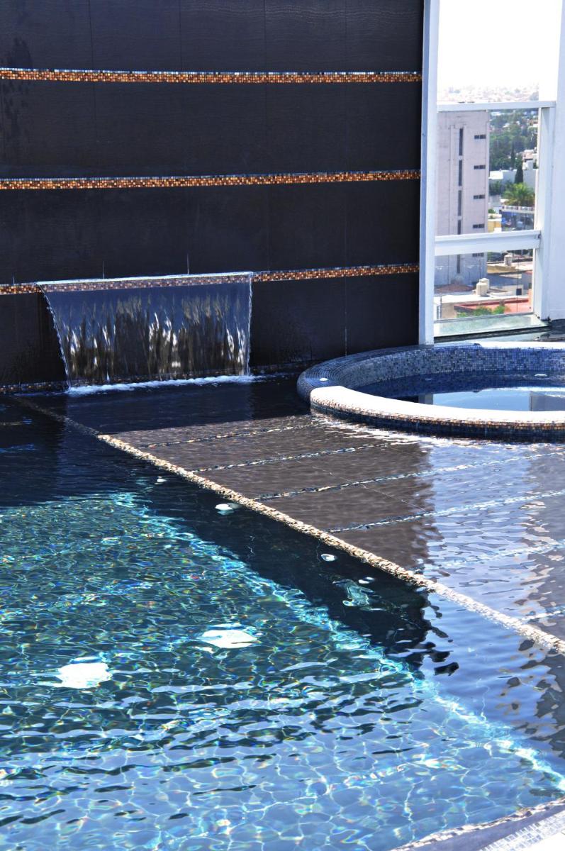 Suitetrails - Hotel Real Alameda de Queretaro