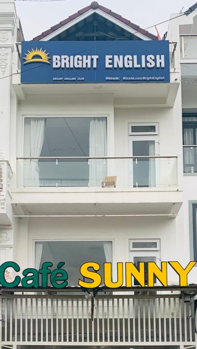BRIGHT ENGLISH HOUSE - Housity
