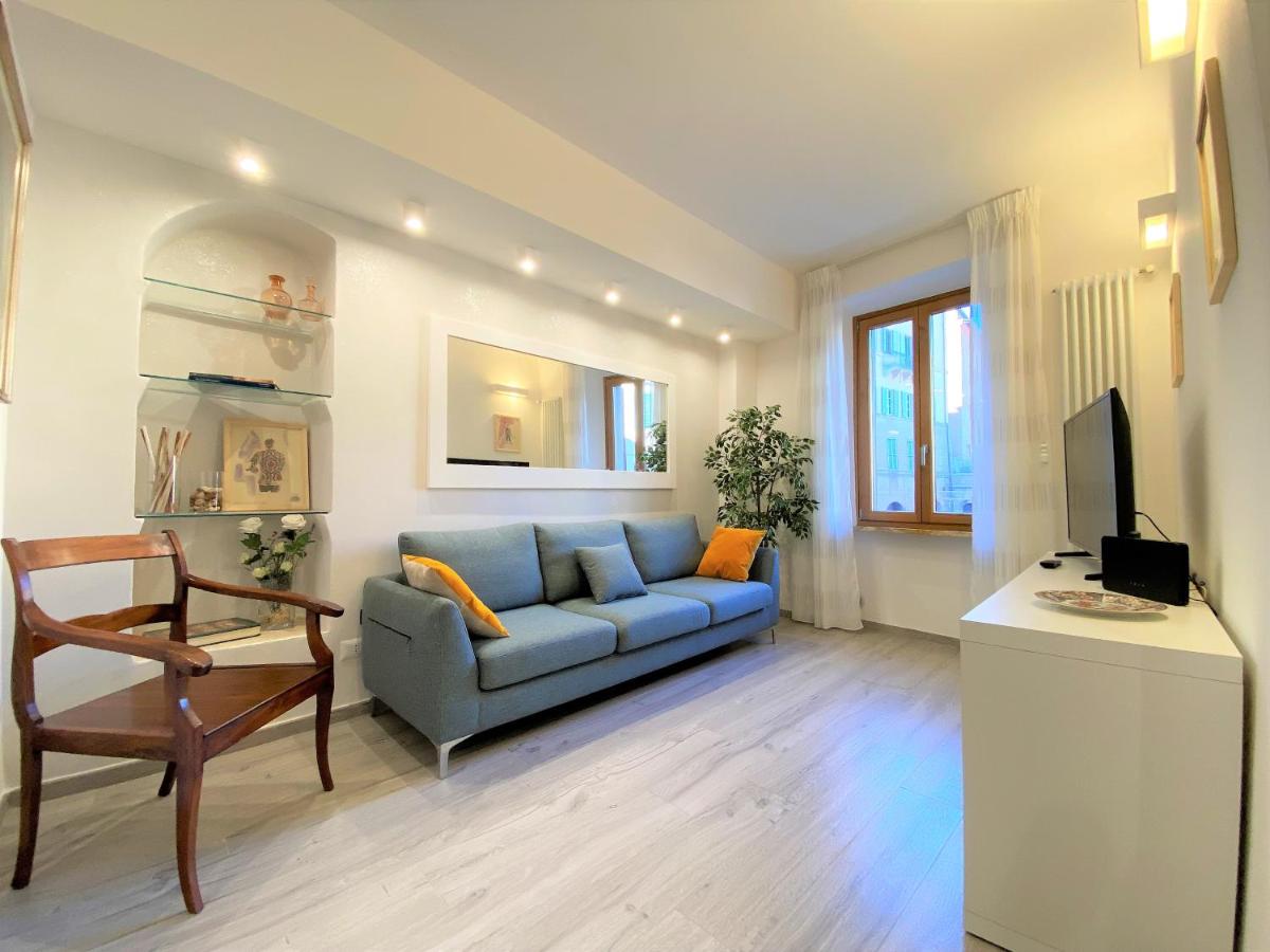 CASA STELLA- a due passi dal corso di Siena - Housity