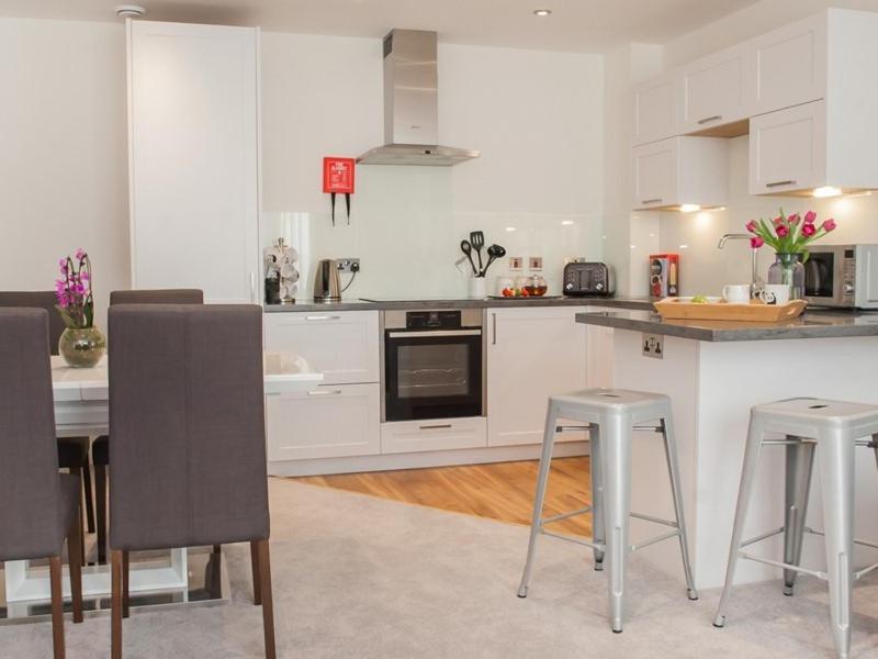 Henge House, Sarsen Apartment - Housity