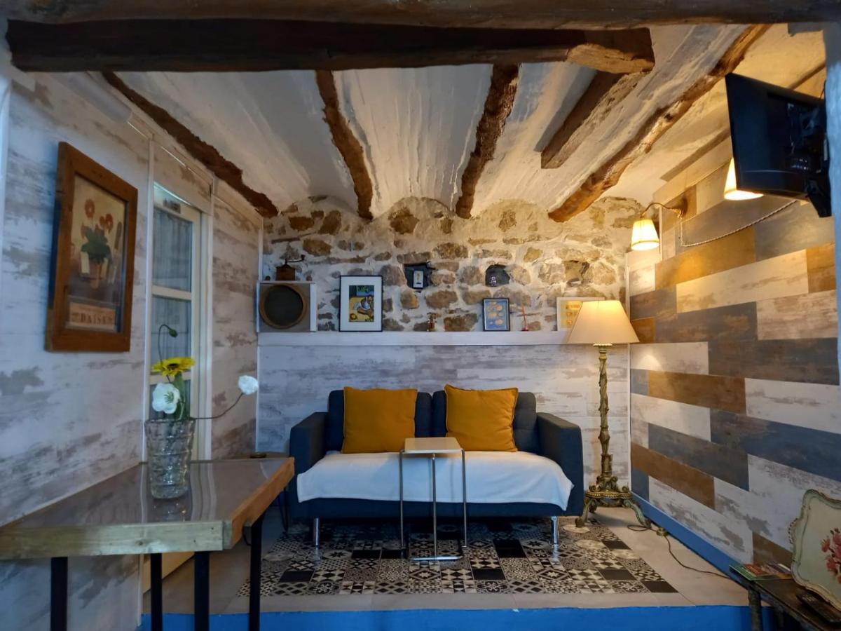 Casa Rural La Rocha - Housity
