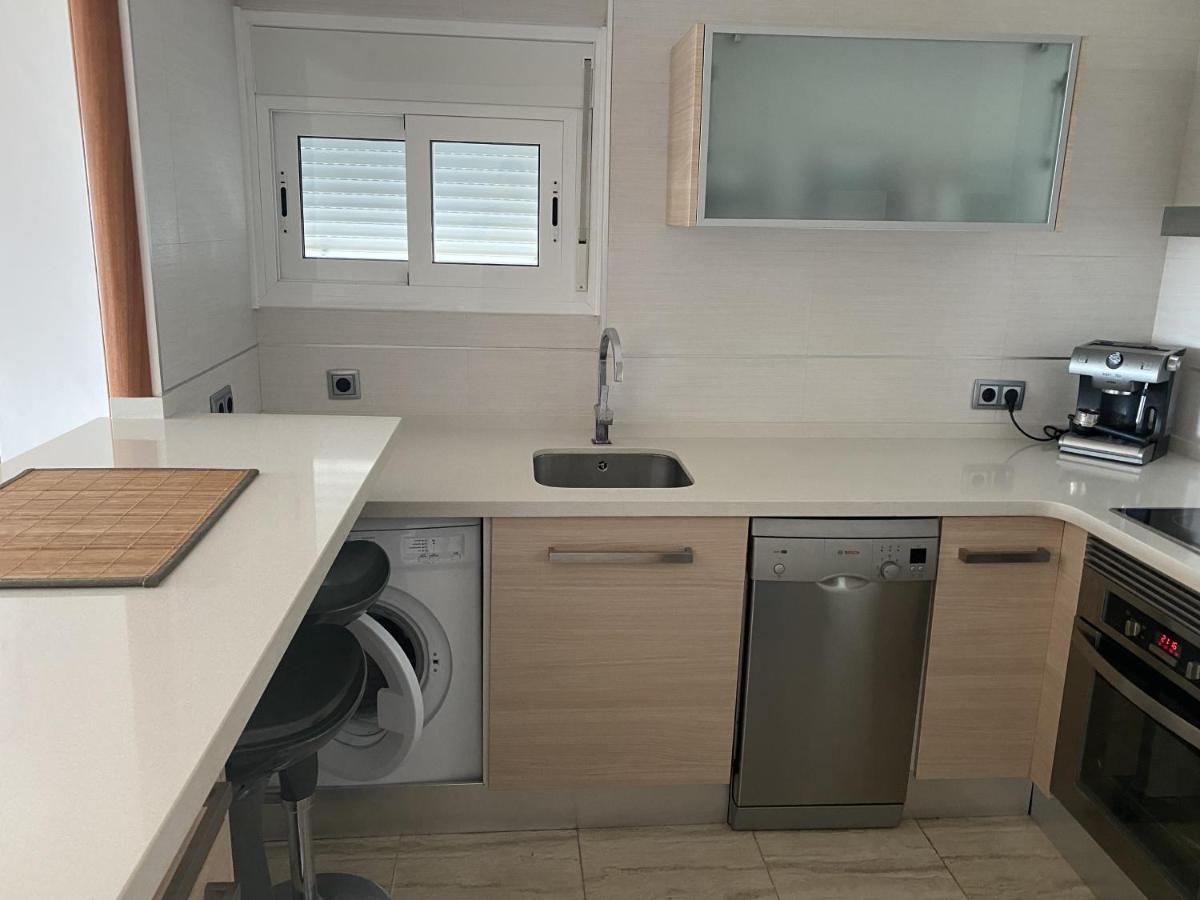 SUN AND BEACH LOVER LA PINEDA XXX - Housity