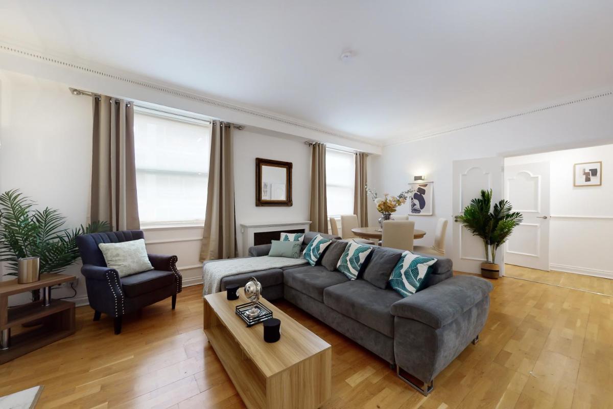 Stay in bond street - Housity