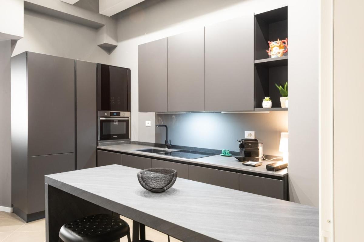Carlo Suite Apartments con Vasca Idromassaggio - Housity