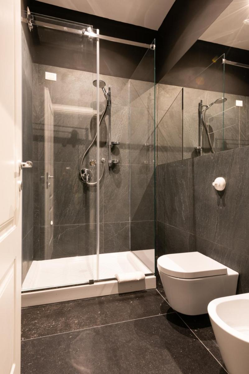 Carlo Suite Apartments con Vasca Idromassaggio - Hizvo