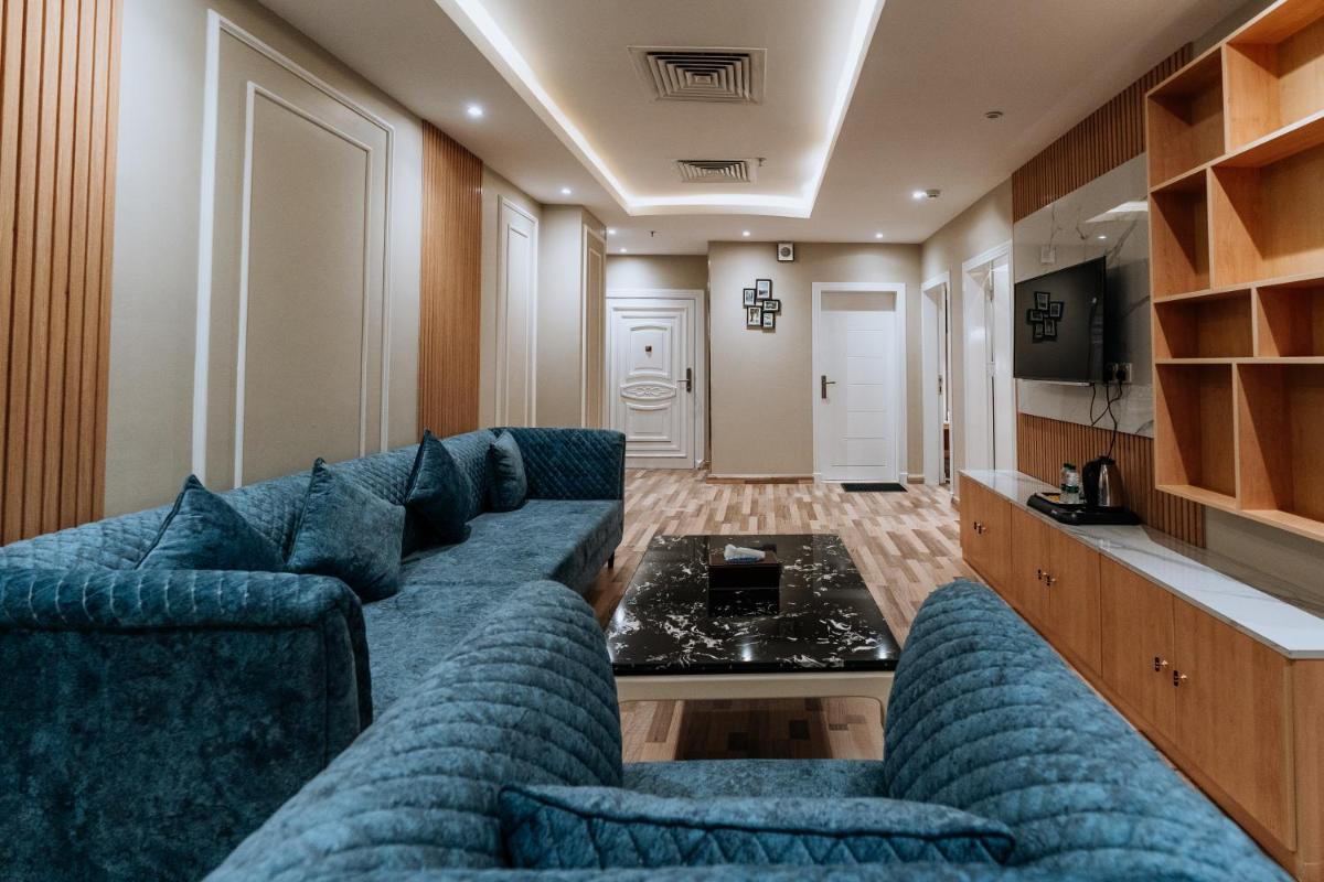 Lambert Hotel - Housity