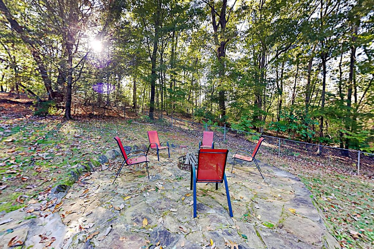 Just Around the Riverbend - Housity