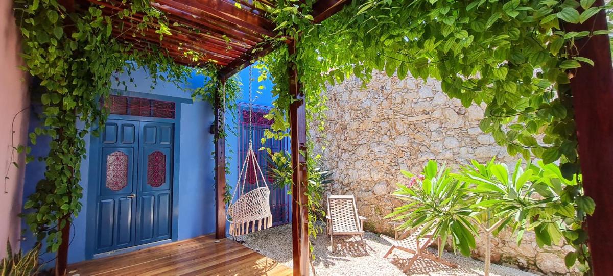 Casa Nicté, hospédate en una casa del siglo XVIII - Housity