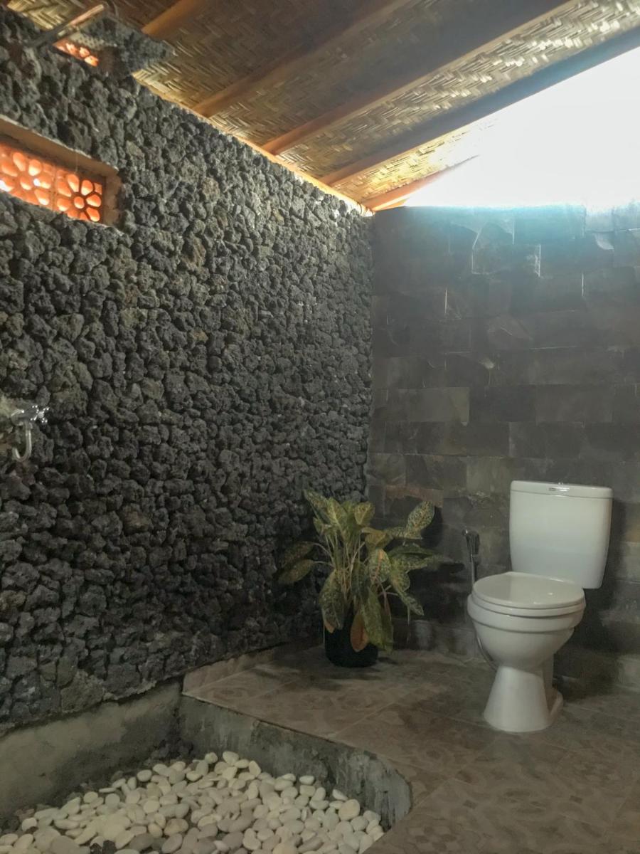 Griya Tambek Villa - Housity