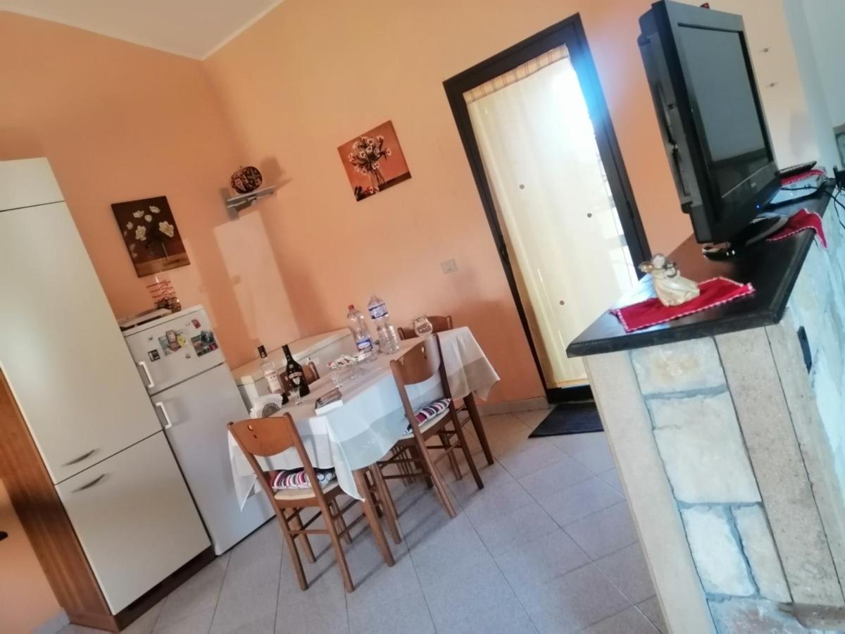 Villetta immersa nel verde - Housity