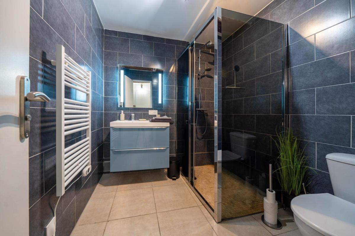 Au Coeur du Vieux Village - Housity