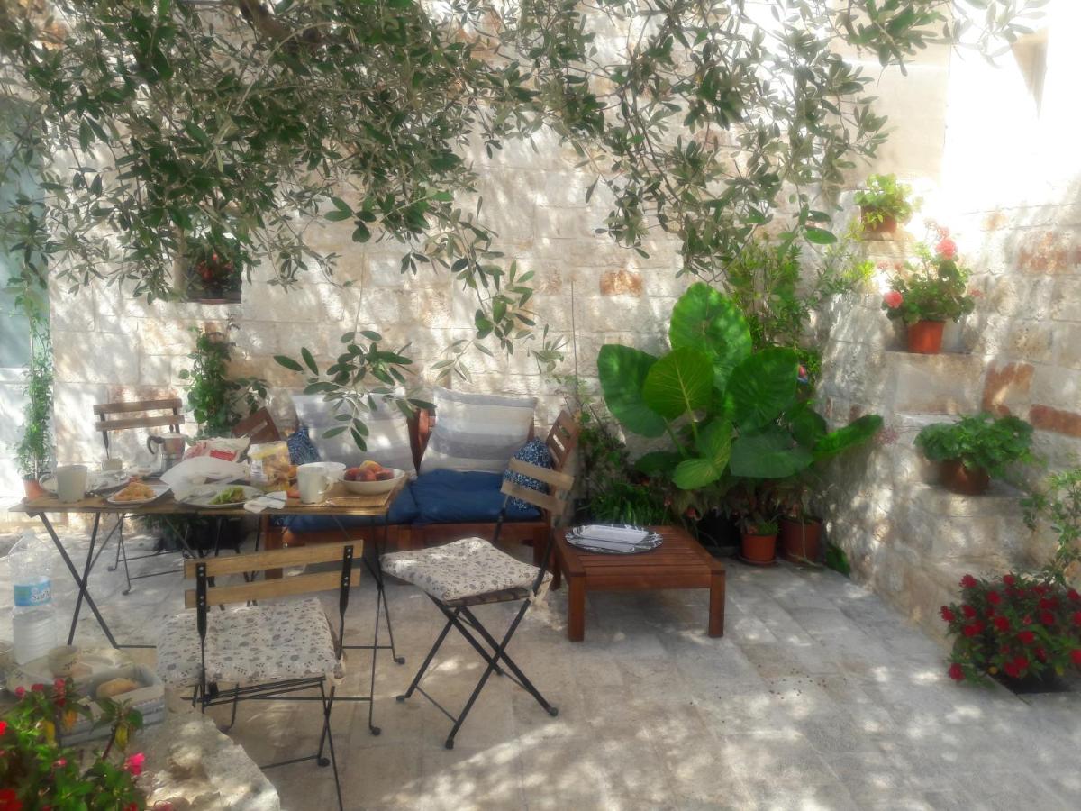 Masseria - Trulli Genius Loci Dimore - Housity