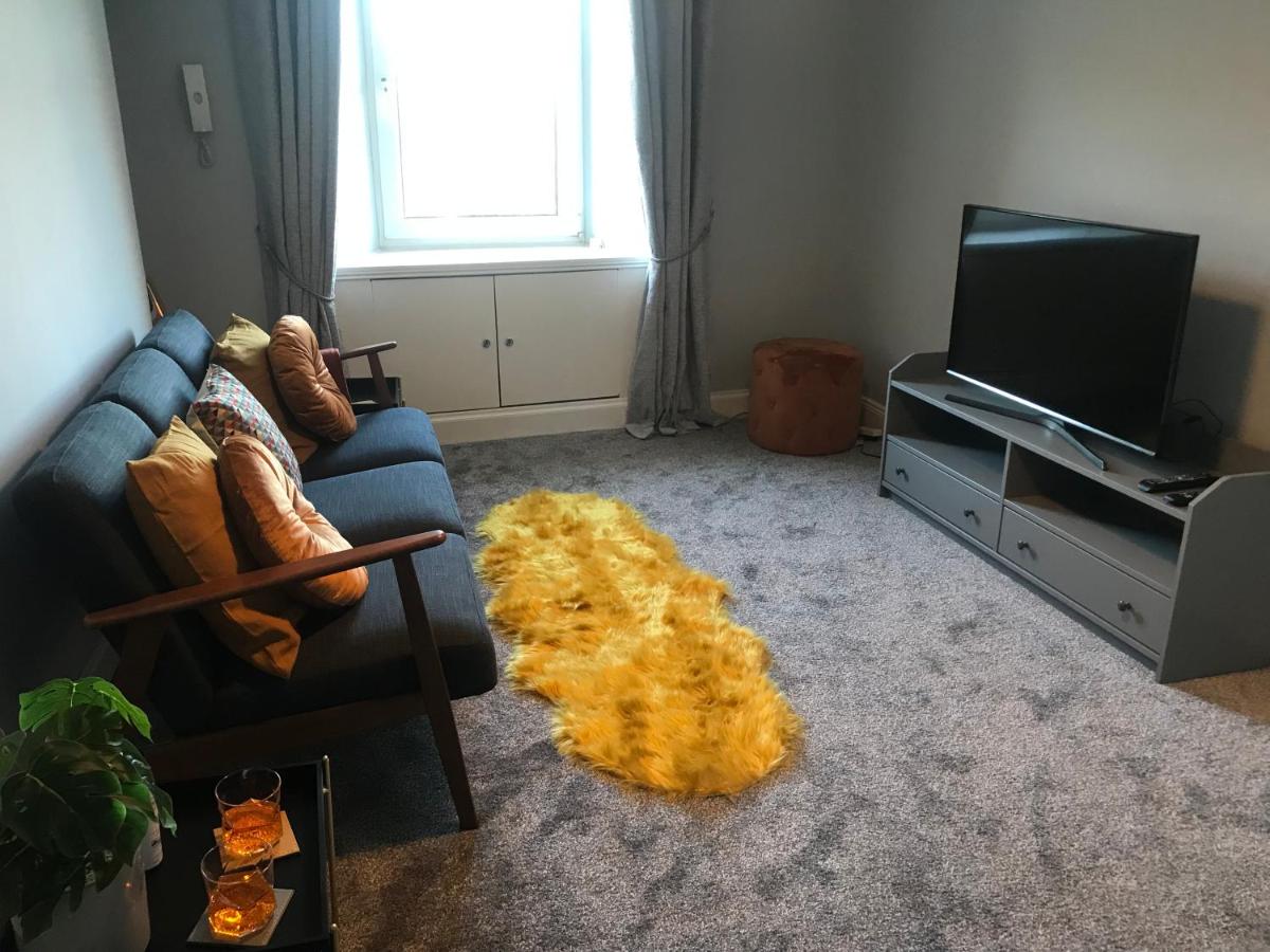 Fantastic 2 bed flat in Dunblane High Street - Housity