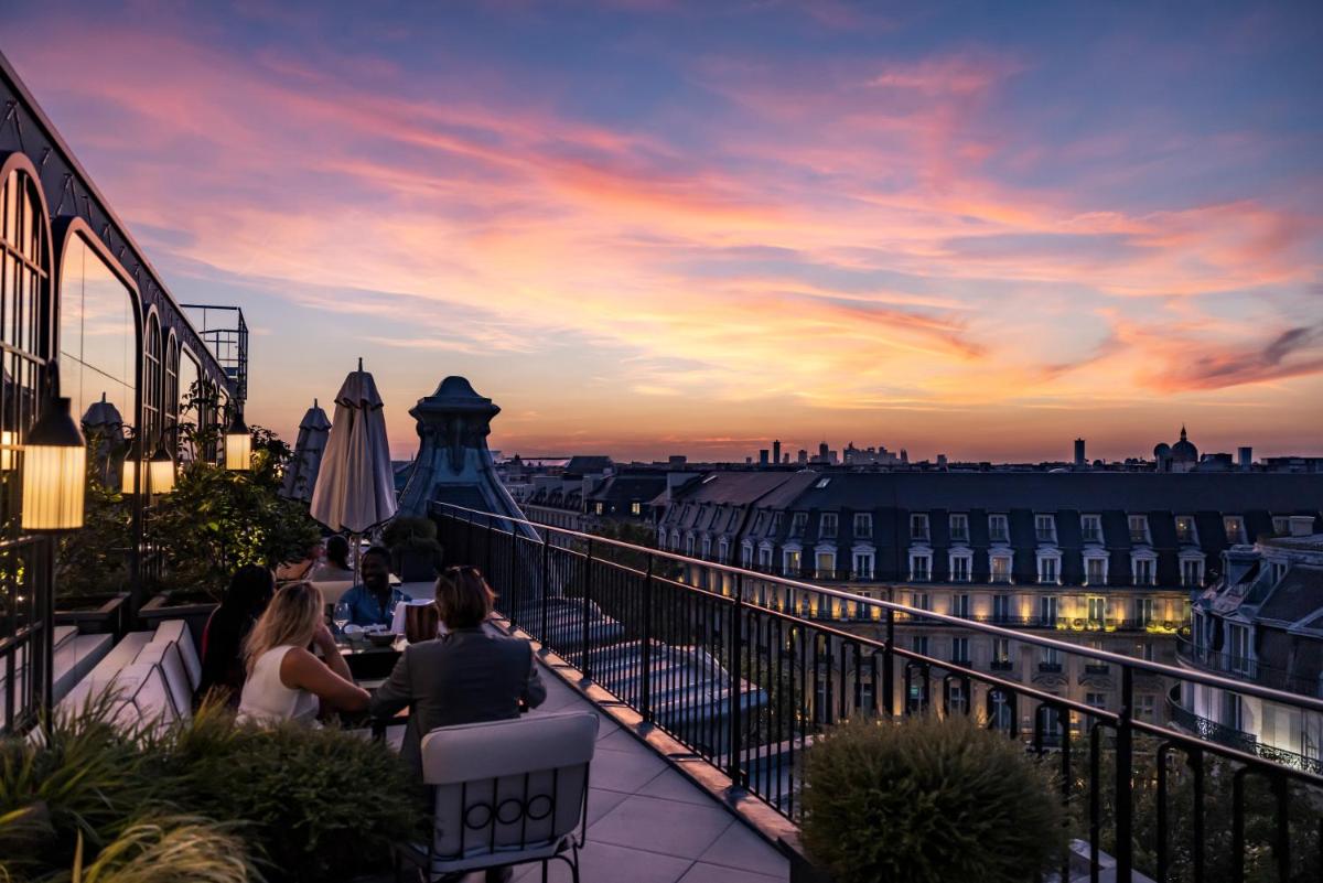 Balcon ou terrasse dans l'établissement Kimpton - St Honoré Paris by IHG