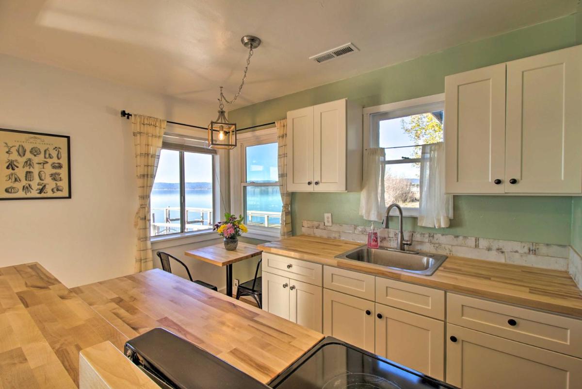 Lakefront Sanctuary with Mount Konocti Views - Housity