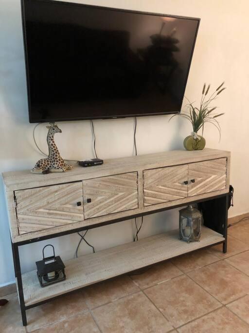 La casita de Caborca a 100 mts. del Gimnasio Mpal. - Housity