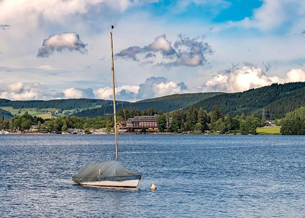 À la chapelle Titisee - Housity