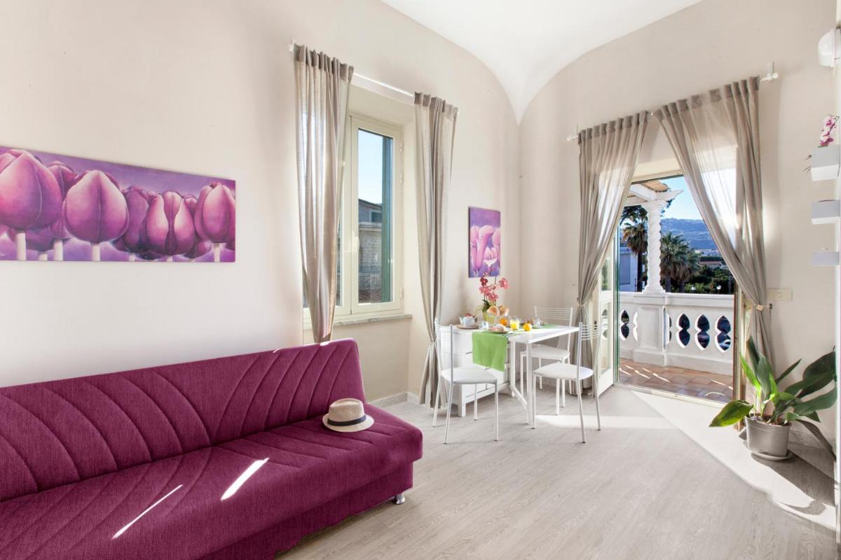 Estate4Home - Villa Lina - Housity