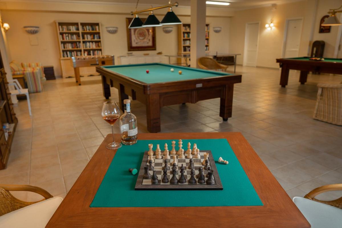 Mesa de billar en La Palma Jardín Resort