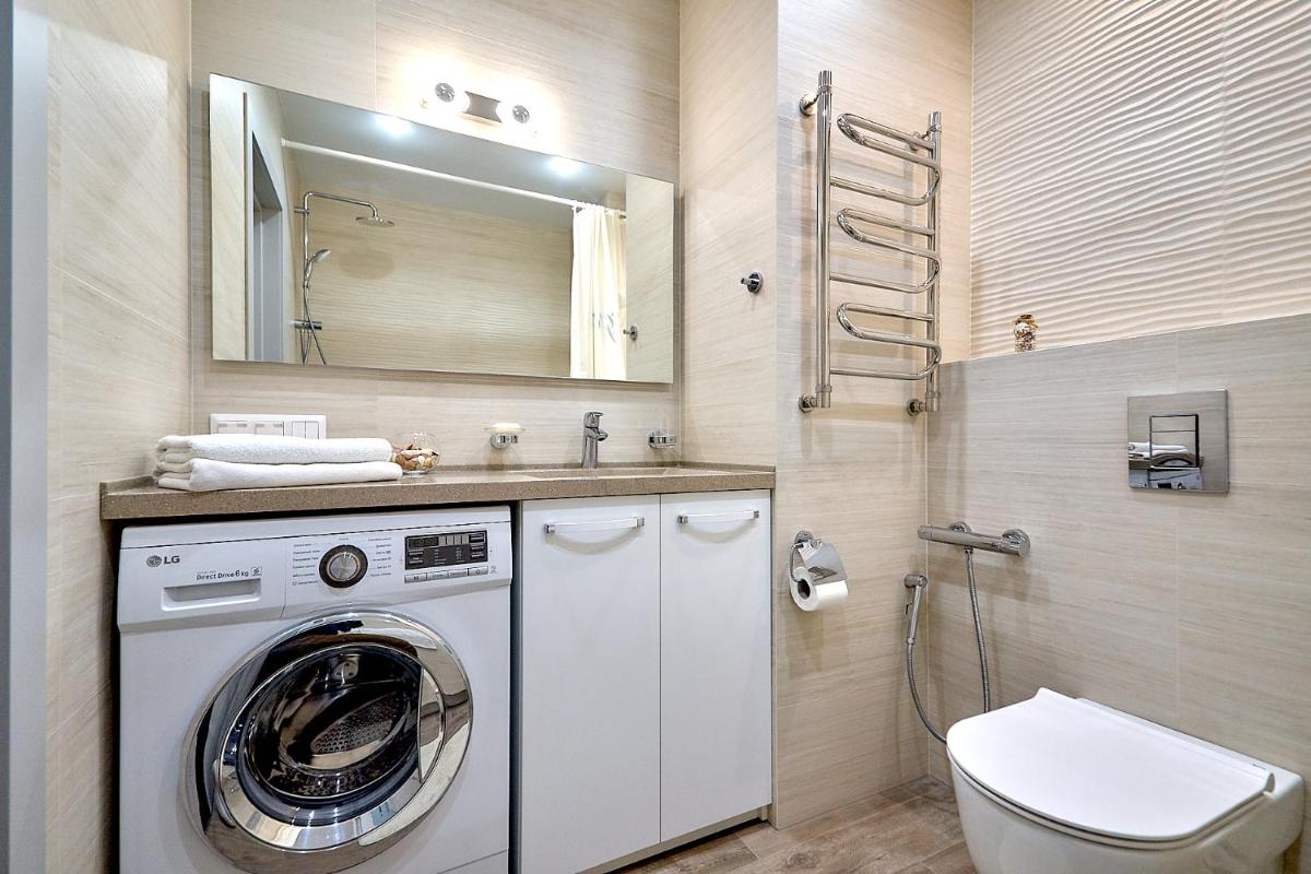 Apartment on Ratomskaya 7 - Housity