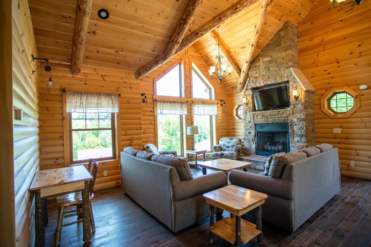 Red Fern Cabin by Amish Country Lodging - Housity