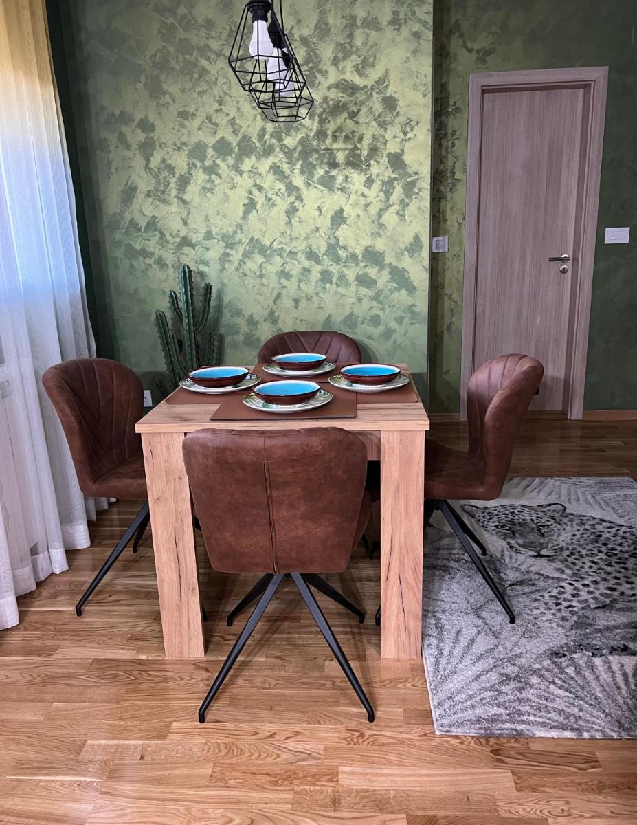 Jungle Lux Apartment - Housity