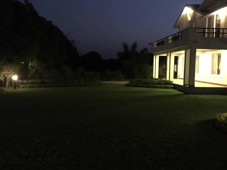 Celestial Resorts, 3 Bedroom Luxury Villa - Housity