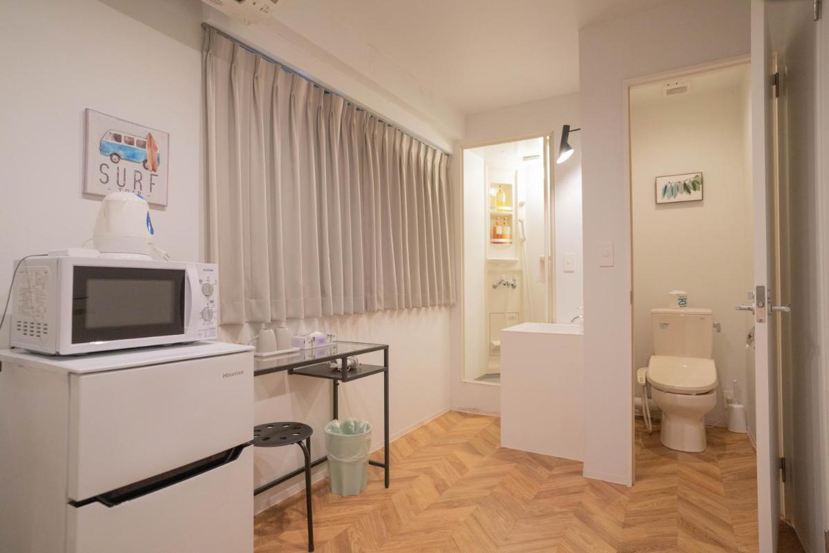 Yeah Room Namba - Housity