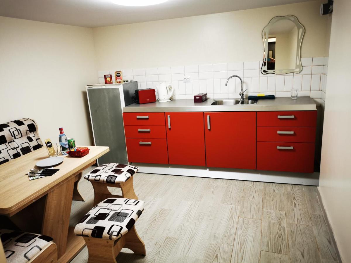 Cozy house with garden close to the city center and Airport Maximum four persons - Housity