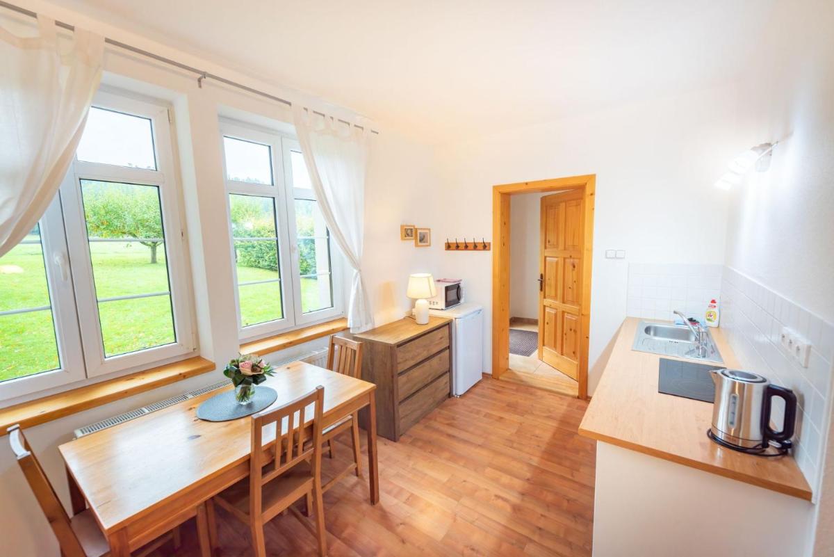 Apartmány Pod Křížovým vrchem Adršpach - Housity