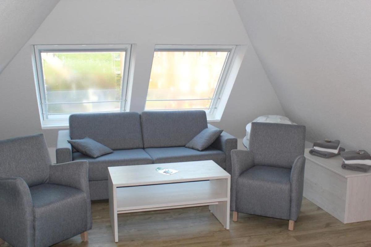 Hotel Pension Norddeich - Housity