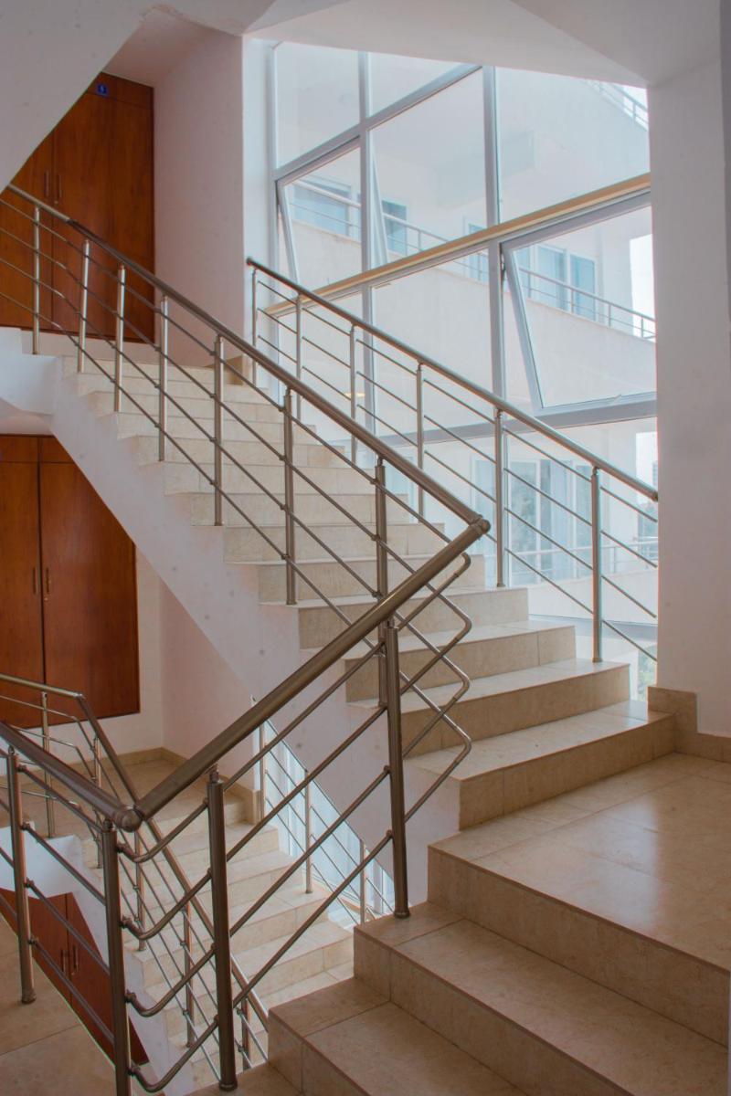 Imagine by Benaa , ELEGANT 1BR IN KILIMANI STRONG WIFI With pool - Housity