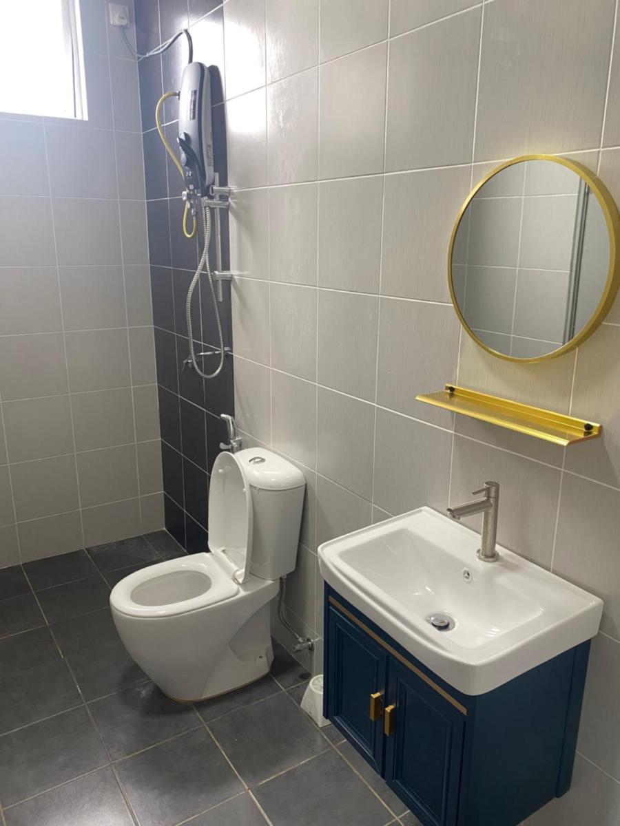 ORKED VANDA, 3 Bedroom apartment, SEAVIEW NETFLIXWIFIYOUTUBE - Housity