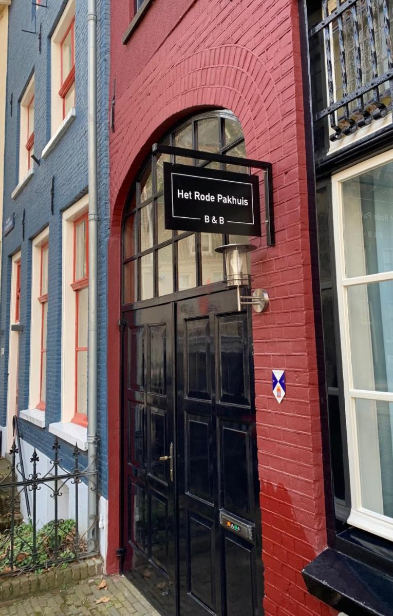 Het Rode Pakhuis - Housity