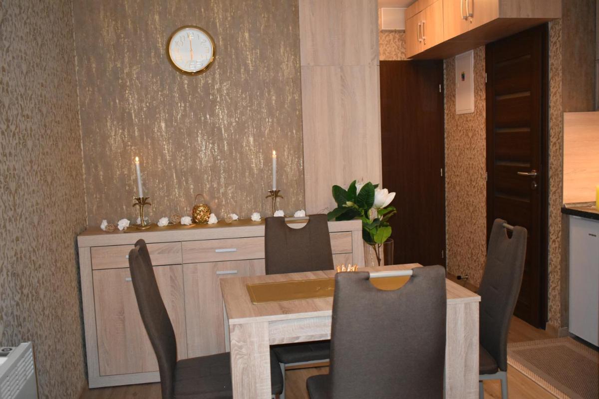 Suitetrails - Royal Adela Luxury Apartment, Podhájska 992